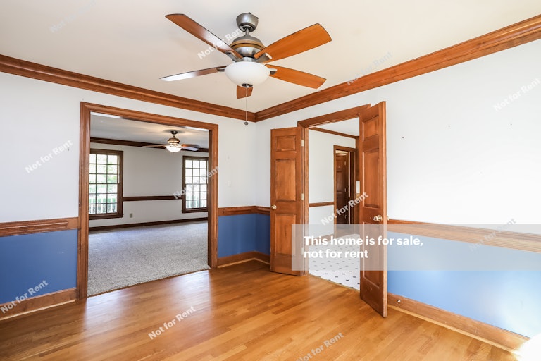 Photo 8 of 24 - 1716 Carrington Dr, Raleigh, NC 27615