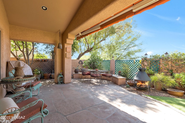Photo 34 of 41 - 1527 W Sand Pebble Dr, Tucson, AZ 85737