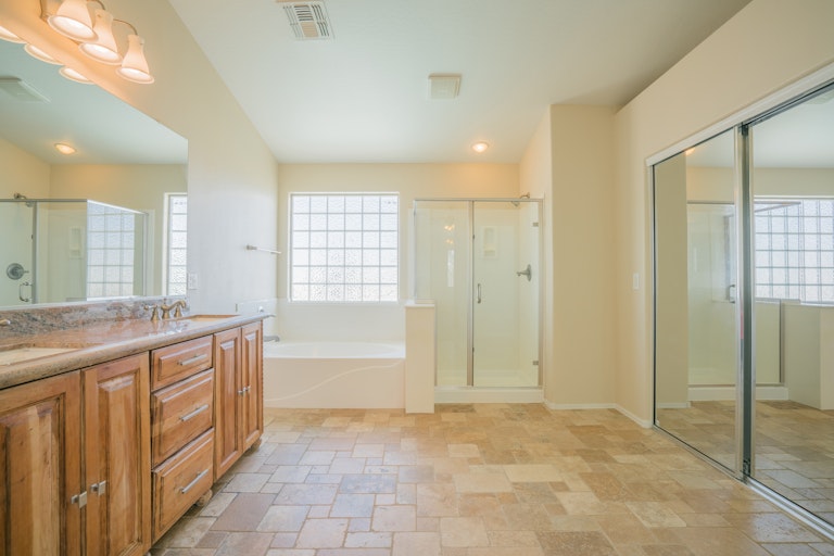 Photo 14 of 23 - 4253 S 247th Dr, Buckeye, AZ 85326