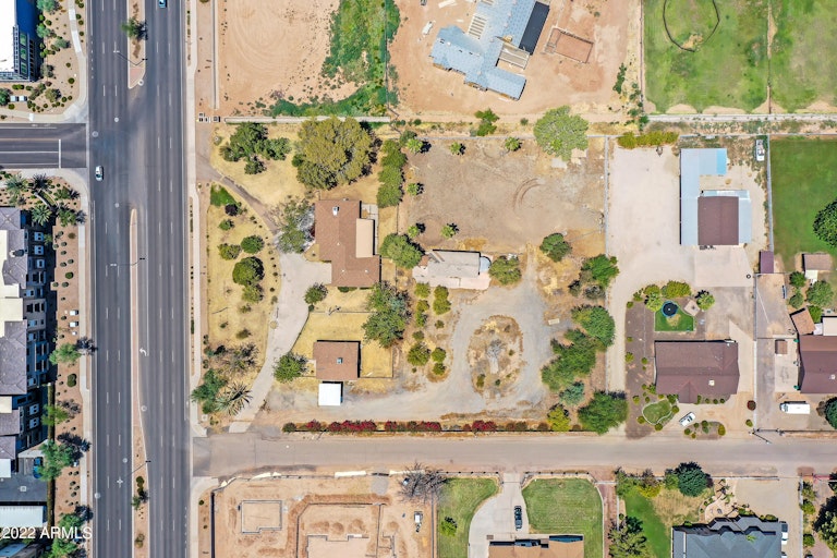 Photo 4 of 18 - 15606 E Ray Rd, Gilbert, AZ 85296