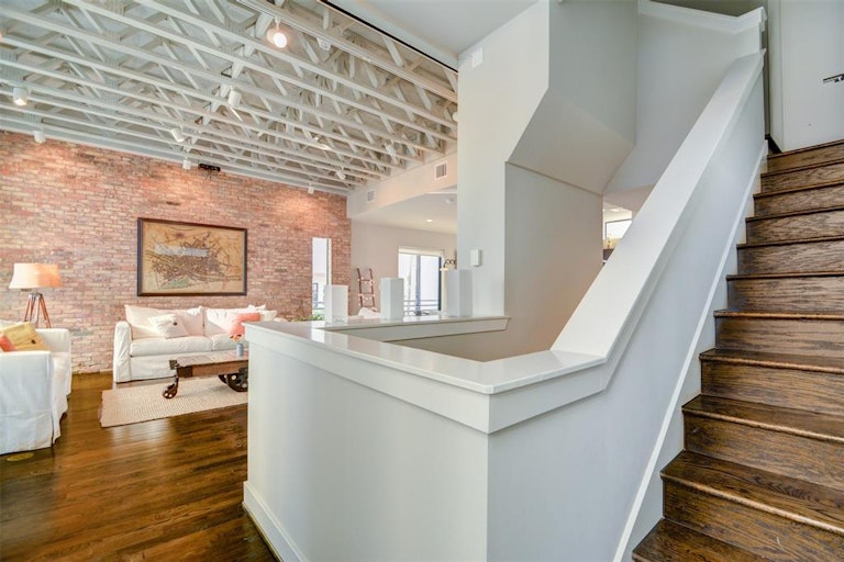 Photo 25 of 49 - 5638 Petty St Unit C, Houston, TX 77007