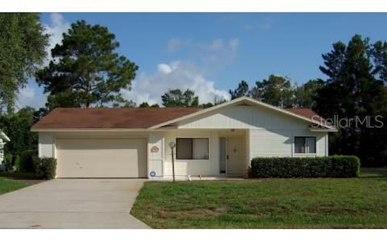 Photo 1 of 1 - 36 Foster Ln, Palm Coast, FL 32137