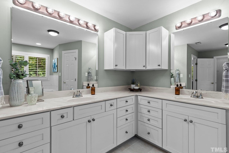 Photo 38 of 66 - 124 Fawn Ridge Rd, Chapel Hill, NC 27516