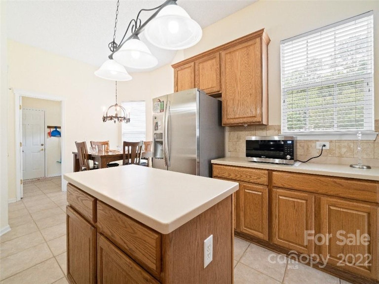 Photo 23 of 46 - 2838 Oakglade Ct, Matthews, NC 28105