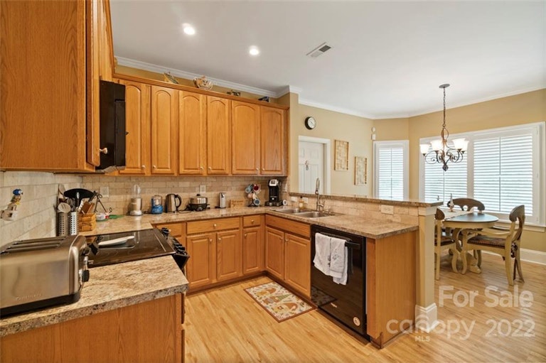 Photo 10 of 39 - 2409 Granville Pl, Monroe, NC 28110