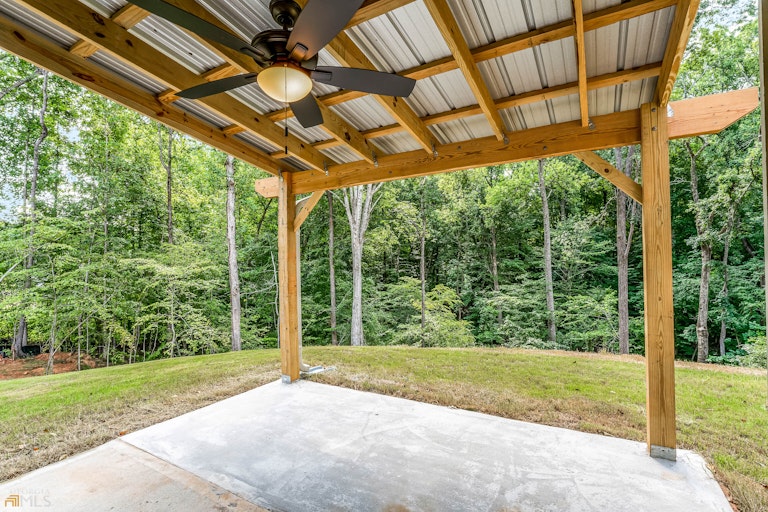 Photo 25 of 25 - 333 Darlington Dr, Ellenwood, GA 30294