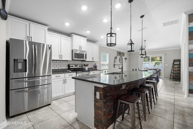 Photo 12 of 28 - 181 River Dee Dr, Saint Johns, FL 32259