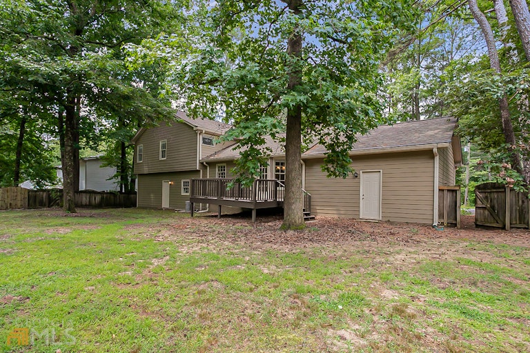 Photo 26 of 26 - 4695 Brandon Acres Ln, Buford, GA 30519