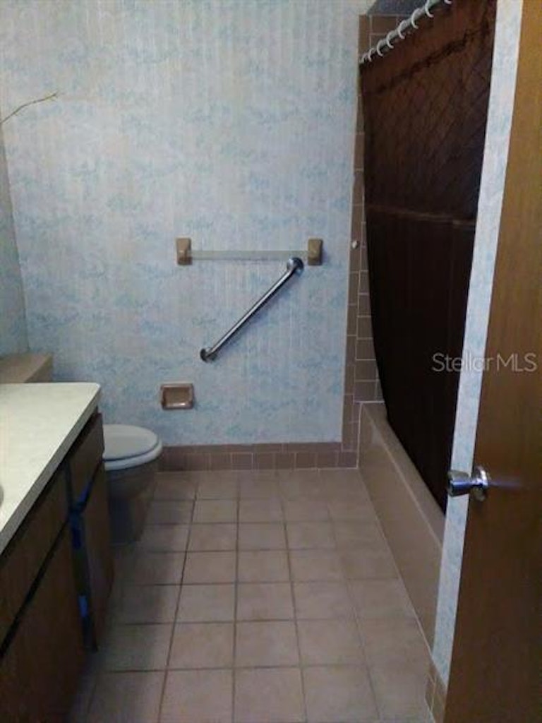 Photo 11 of 18 - 8615 Zane Ln, Port Richey, FL 34668