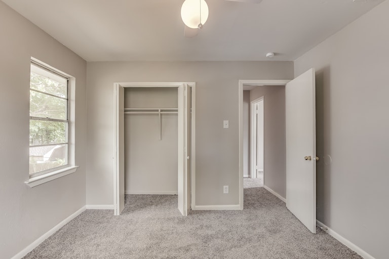 Photo 20 of 25 - 2920 Harlan Dr, Mesquite, TX 75150