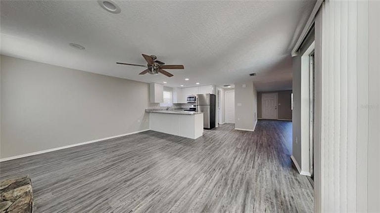 Photo 6 of 15 - 6712 Sea Ranch Dr, Hudson, FL 34667