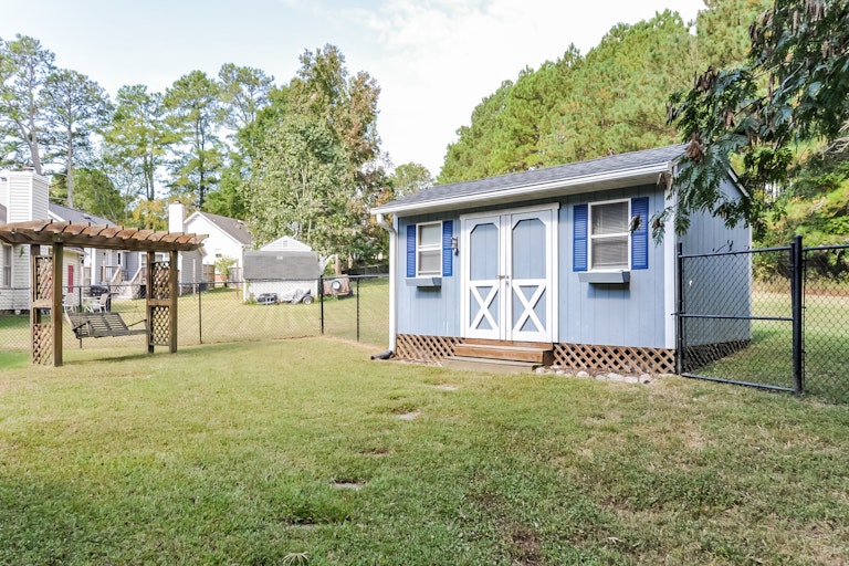 Photo 24 of 25 - 4709 Plum Blossum Dr, Knightdale, NC 27545