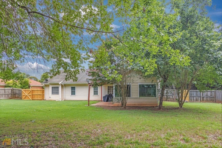 Photo 19 of 20 - 1260 Great Oaks Dr SE, Conyers, GA 30013