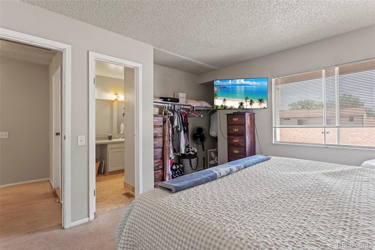 Photo 14 of 19 - 3685 S Kittredge St Unit C, Aurora, CO 80013