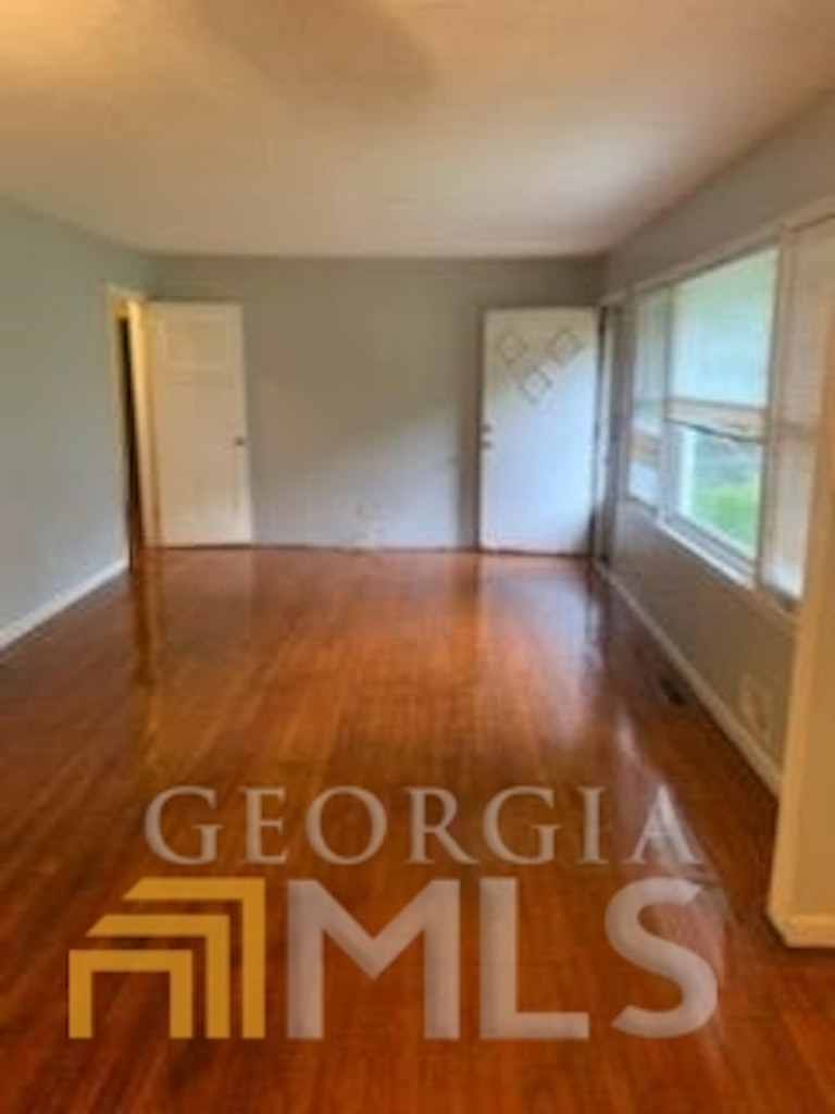 Photo 6 of 13 - 3721 Del Rio Ter, Decatur, GA 30032