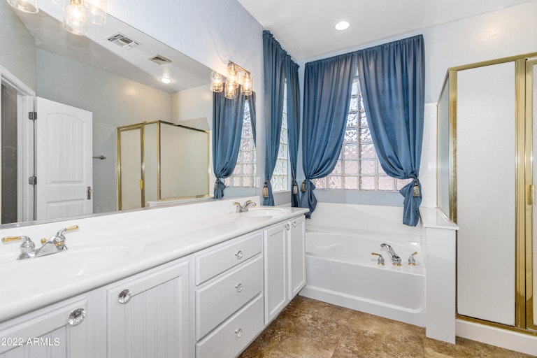 Photo 7 of 23 - 29919 N Little Leaf Dr, San Tan Valley, AZ 85143