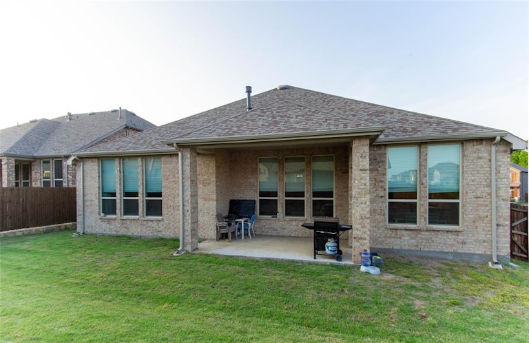 Photo 28 of 29 - 1824 Spring Valley Rd, Wylie, TX 75098