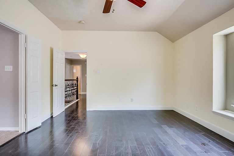Photo 12 of 20 - 15122 Chetland Place Dr, Houston, TX 77095