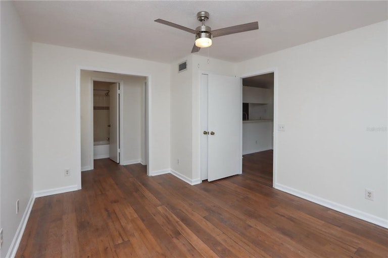 Photo 16 of 30 - 8681 Key Royale Ln #302, Tampa, FL 33614