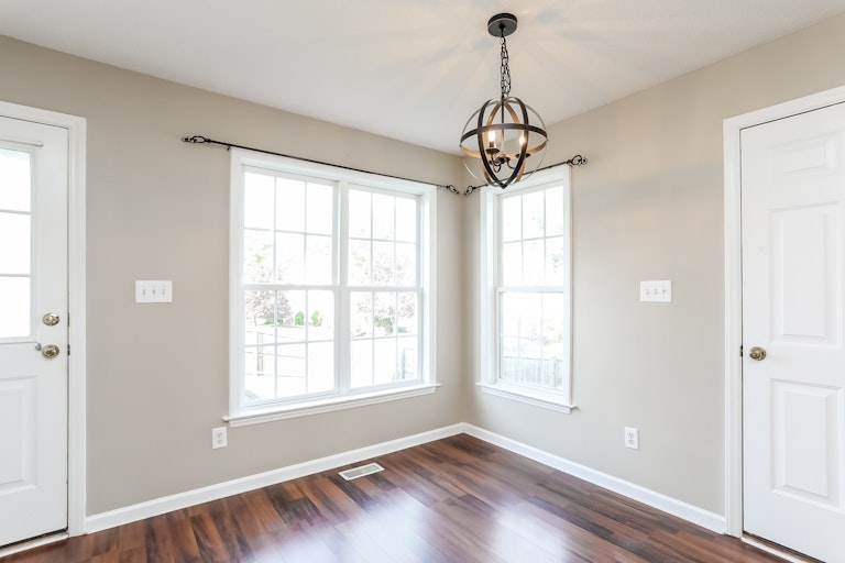 Photo 8 of 25 - 421 Firefly Rd, Holly Springs, NC 27540