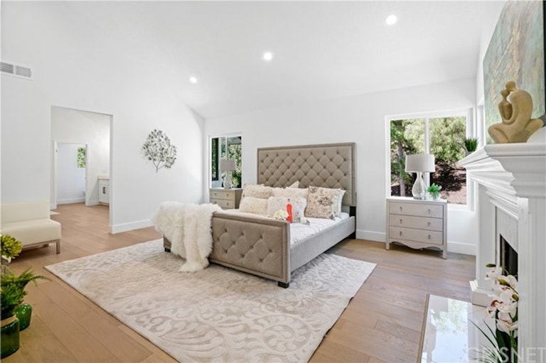 Photo 30 of 43 - 11905 Andasol Ave, Granada Hills, CA 91344