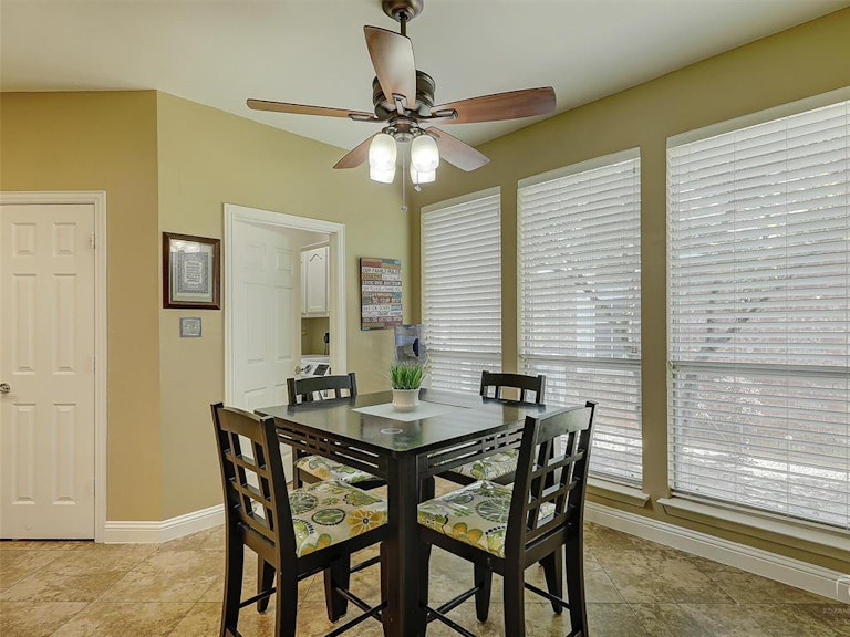 Photo 7 of 32 - 2917 Ramblewood Way, Plano, TX 75023