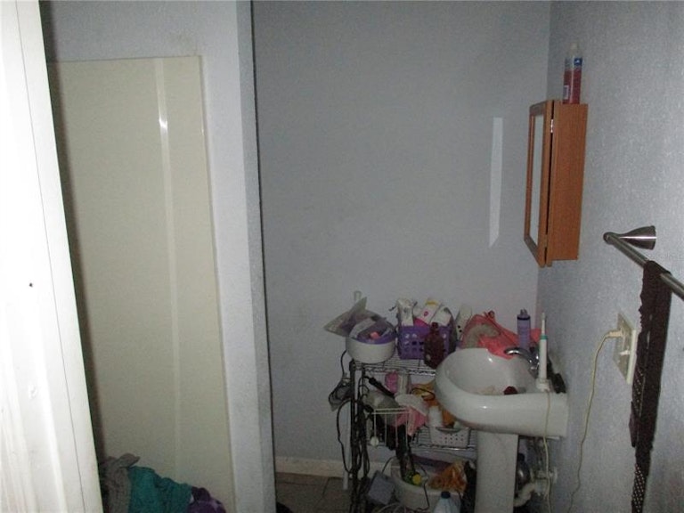 Photo 25 of 26 - 624 28th Ave S, Saint Petersburg, FL 33705