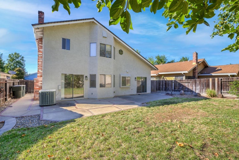 Photo 26 of 29 - 3134 Boulder Creek Way, Antelope, CA 95843
