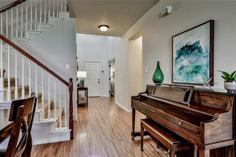Photo 6 of 32 - 3949 Diamond Ridge Dr, Fort Worth, TX 76244