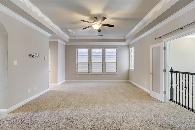 Photo 30 of 40 - 1704 Oak Leaf Pass Dr, Houston, TX 77055
