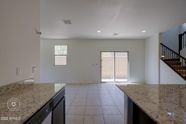 Photo 11 of 26 - 2338 N 73rd Ln, Phoenix, AZ 85035