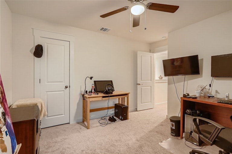 Photo 20 of 30 - 252 Fieldwood Dr Unit C, Buda, TX 78610