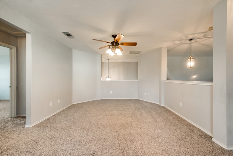 Photo 25 of 34 - 10413 Vintage Dr, Fort Worth, TX 76244