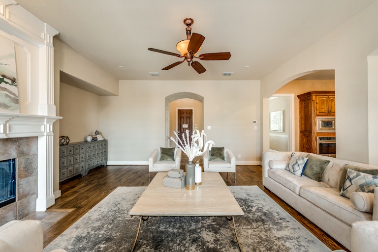Photo 15 of 32 - 1640 San Andres Dr, Frisco, TX 75033