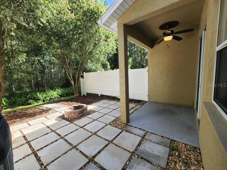 Photo 23 of 71 - 8105 Stone Leaf Ln, Tampa, FL 33647