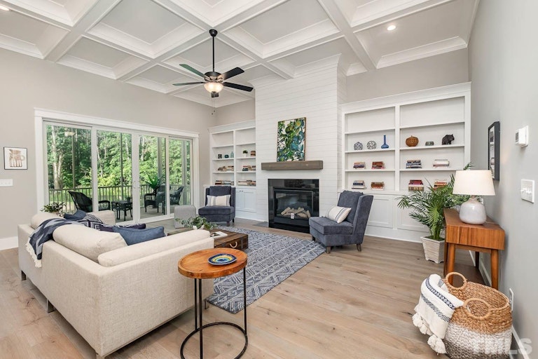 Photo 5 of 33 - 298 Bonterra Way, Chapel Hill, NC 27516