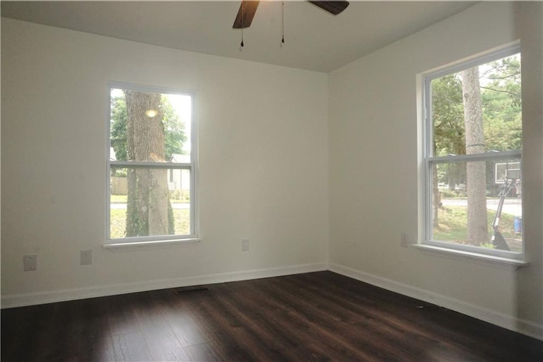 Photo 11 of 17 - 6161 Edward St, Atlanta, GA 30340