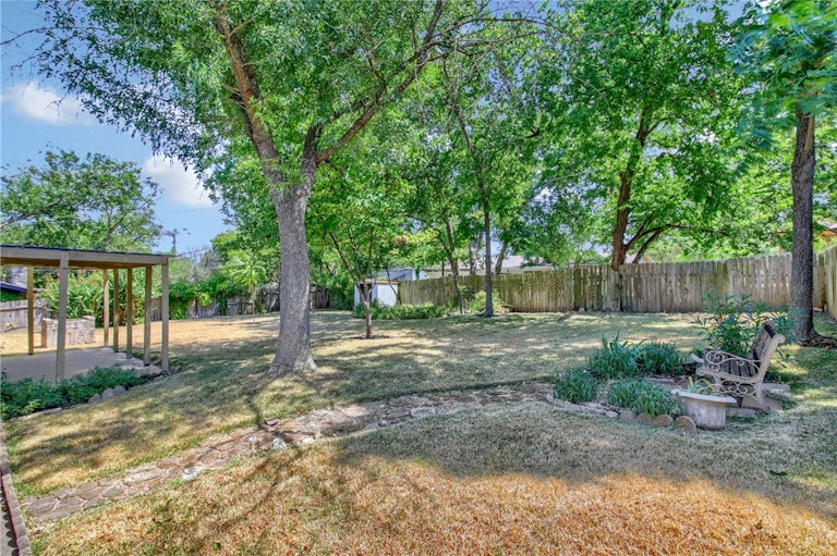 Photo 36 of 36 - 1107 Rebbeca Dr, Austin, TX 78758