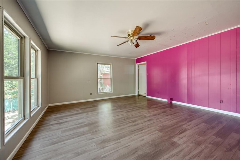 Photo 12 of 23 - 4512 Rutland Ave, Fort Worth, TX 76133