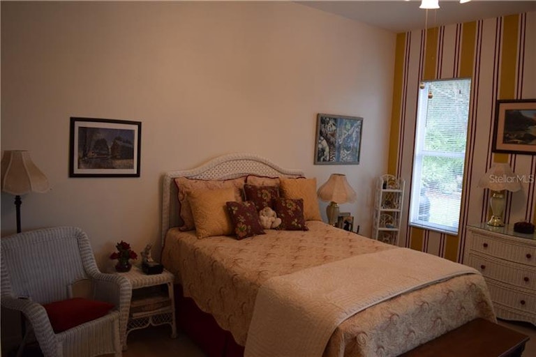 Photo 9 of 18 - 400 Quail Meadow Ct, Debary, FL 32713