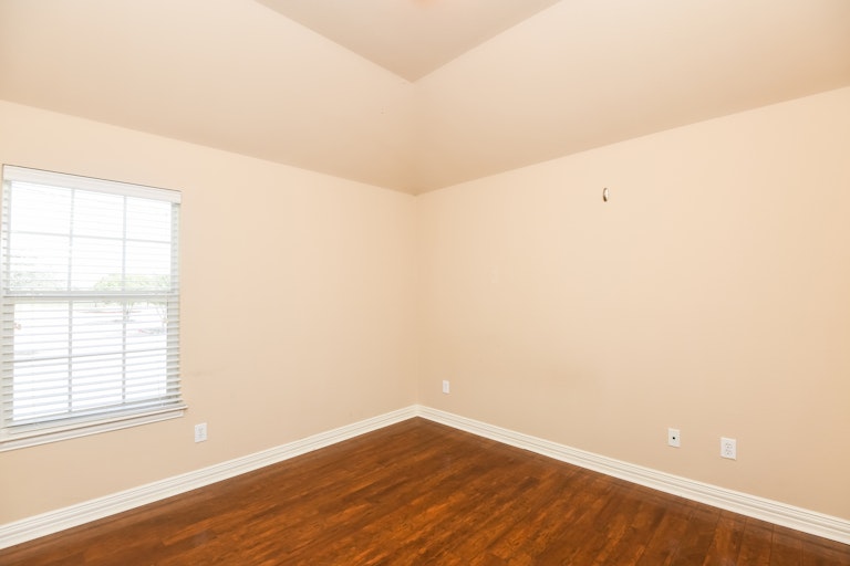 Photo 23 of 27 - 3625 Jennifer Dr, Flower Mound, TX 75022
