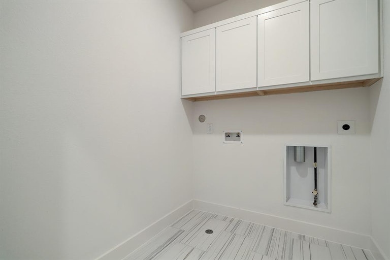 Photo 15 of 24 - 1729 Leilani Dr, Houston, TX 77055