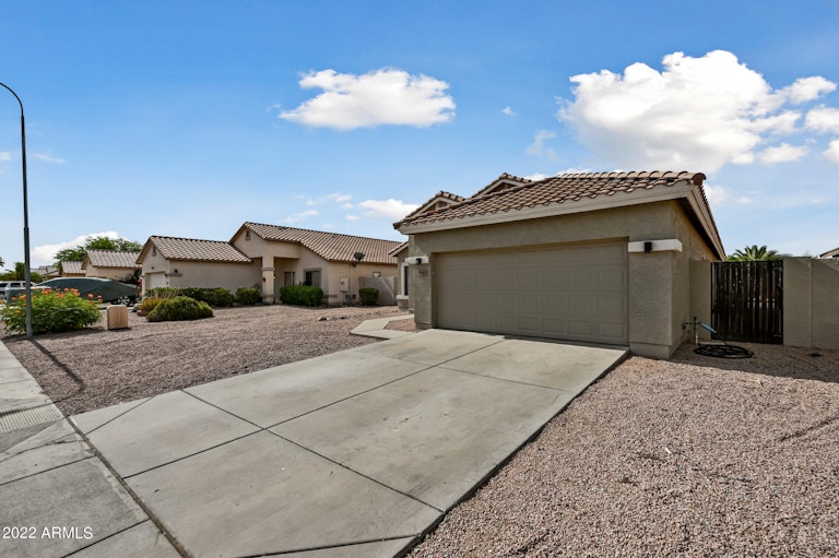 Photo 2 of 32 - 11845 W Windsor Ave, Avondale, AZ 85392