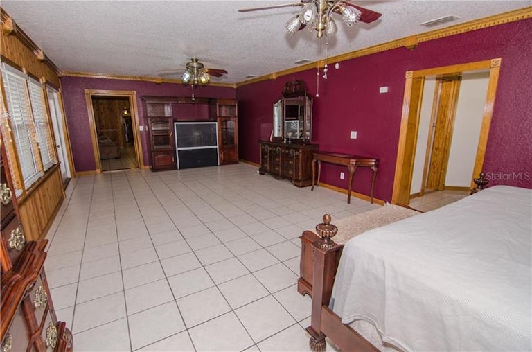 Photo 13 of 25 - 790 N 8th St, Eagle Lake, FL 33839