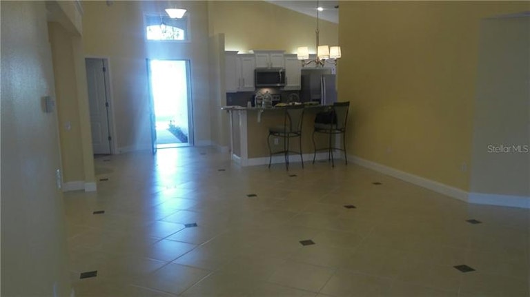 Photo 3 of 19 - 1773 Biarritz Cir, Tarpon Springs, FL 34689