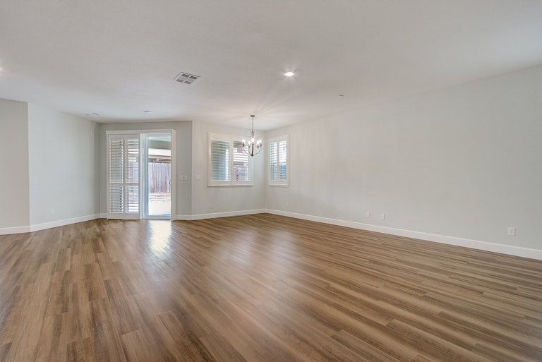 Photo 13 of 33 - 1818 Veneto Way, Lincoln, CA 95648