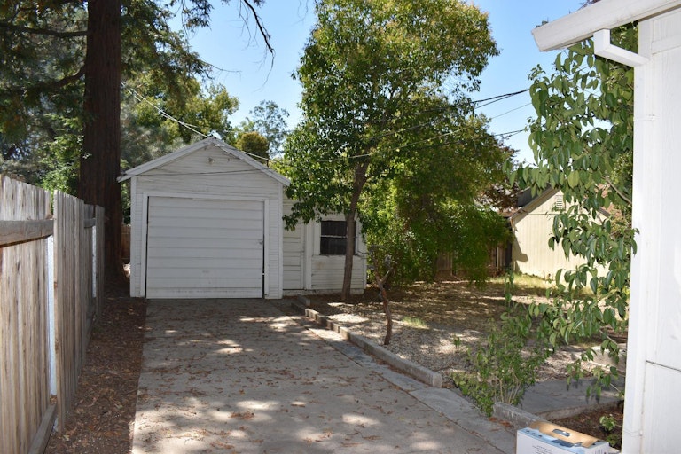 Photo 21 of 23 - 217 Los Vegas Ave, Roseville, CA 95678