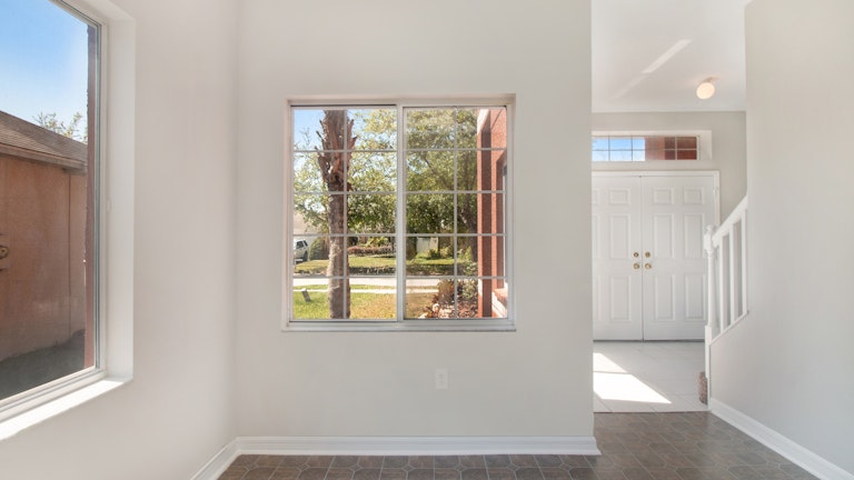 Photo 6 of 17 - 11302 Crestlake Village Dr, Riverview, FL 33569
