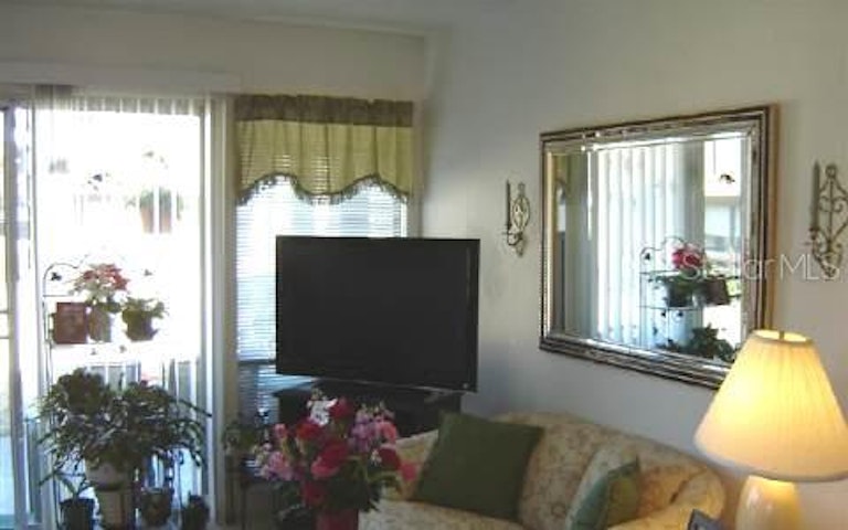 Photo 4 of 4 - 54 Club House Dr, Palm Coast, FL 32137