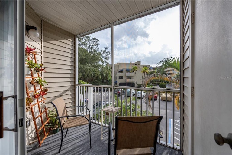 Photo 29 of 35 - 850 S Tamiami Trl #522, Sarasota, FL 34236